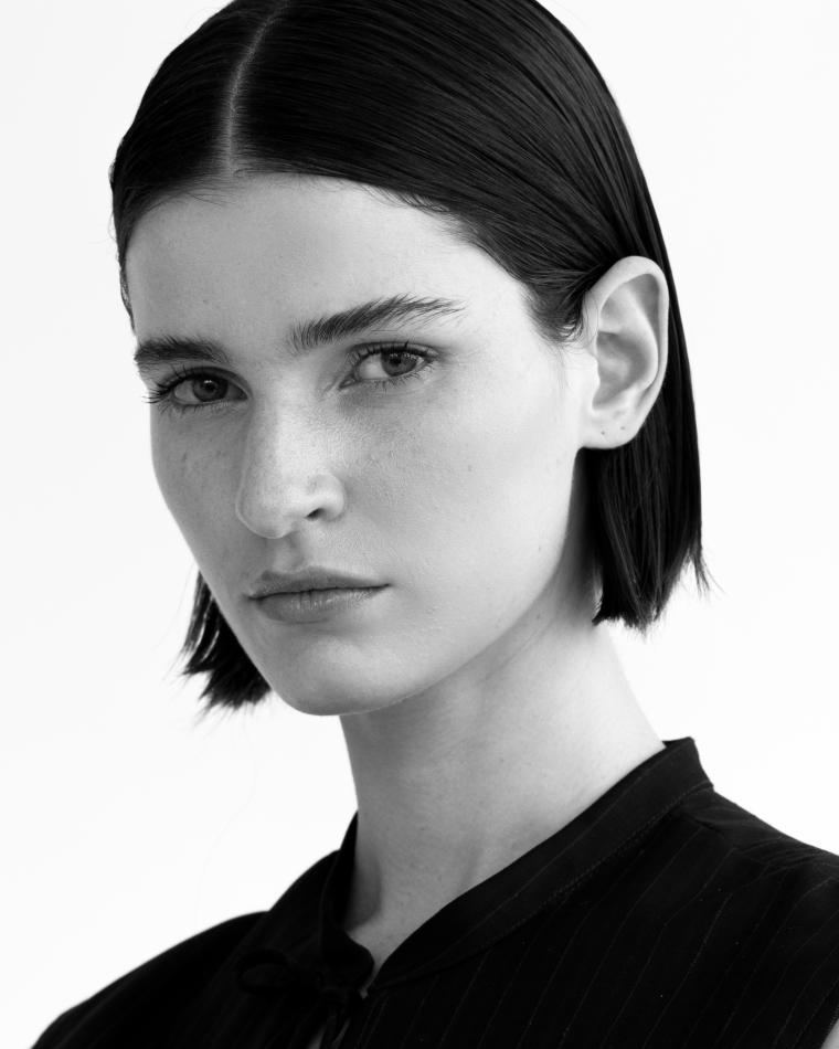 Madison Weik - fashion model portfolio photo 1