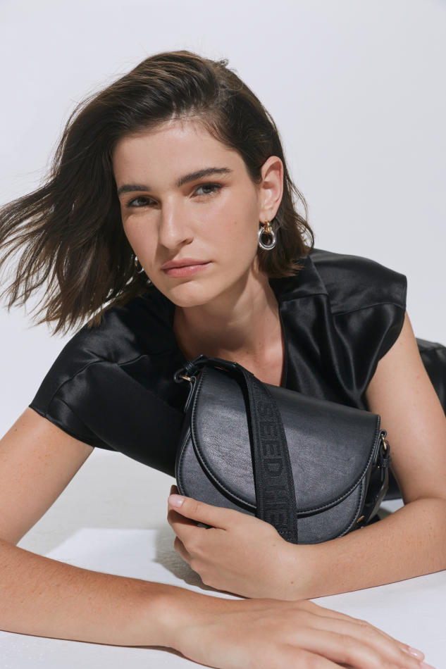 Madison Weik - fashion model portfolio photo 18