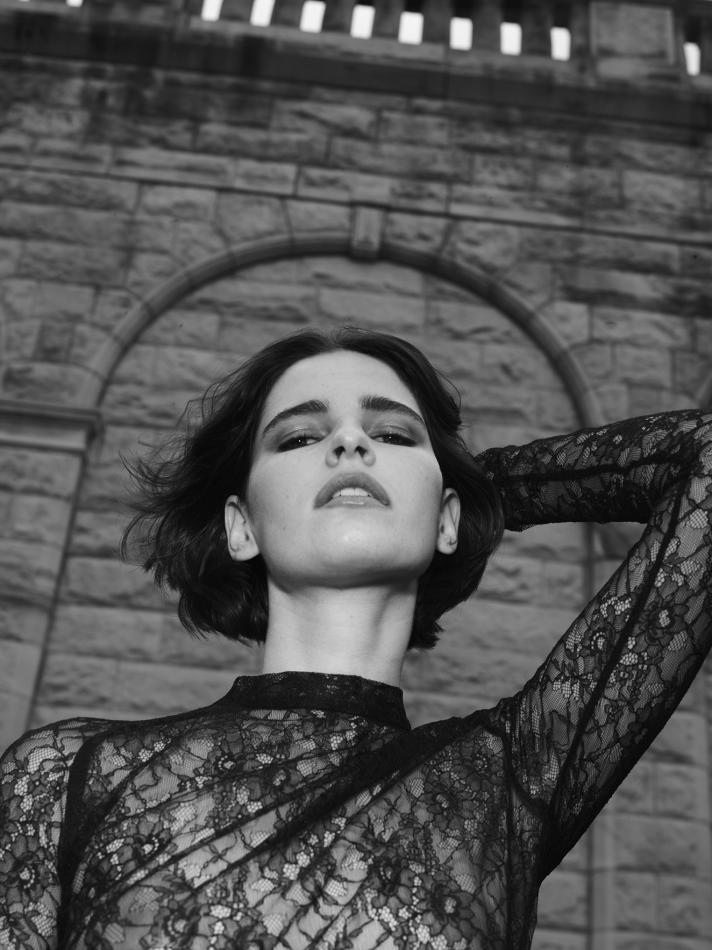 Madison Weik - fashion model portfolio photo 22