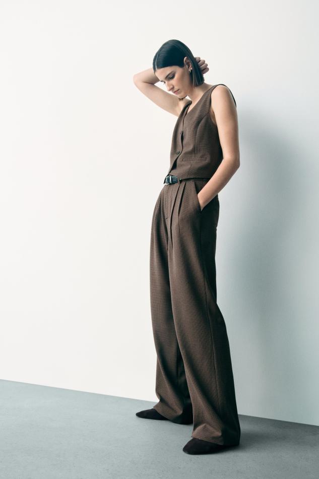Madison Weik - fashion model portfolio photo 8
