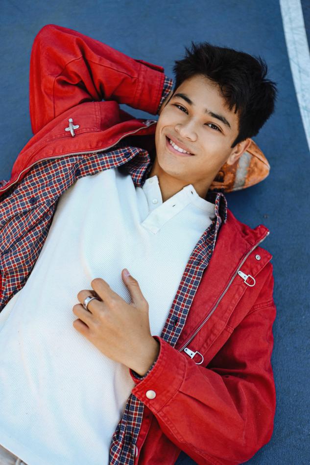 Ethan Ronen - fashion model portfolio photo 4