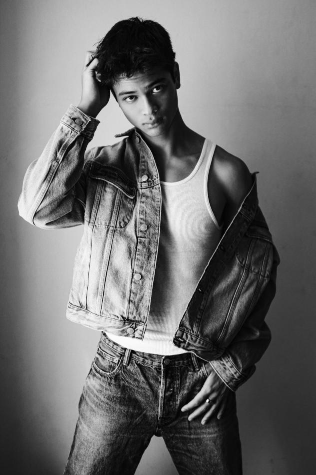 Ethan Ronen - fashion model portfolio photo 2