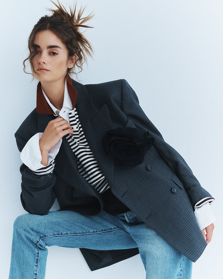 Cate Collins - fashion model portfolio photo 13