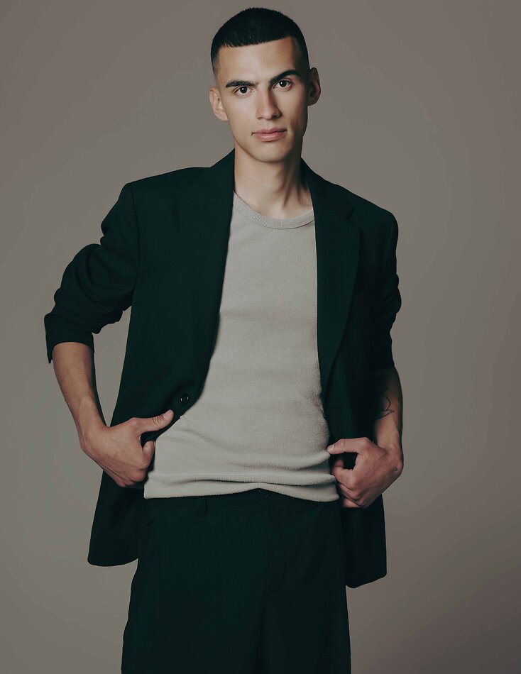 Sabastian Ortiz - fashion model portfolio photo 4