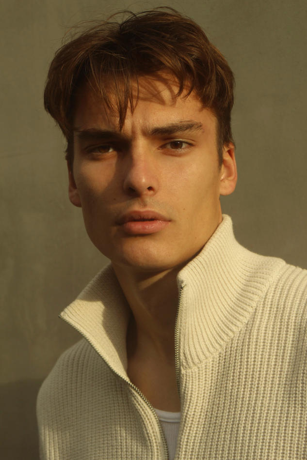Giani Mascarel - fashion model portfolio photo 16