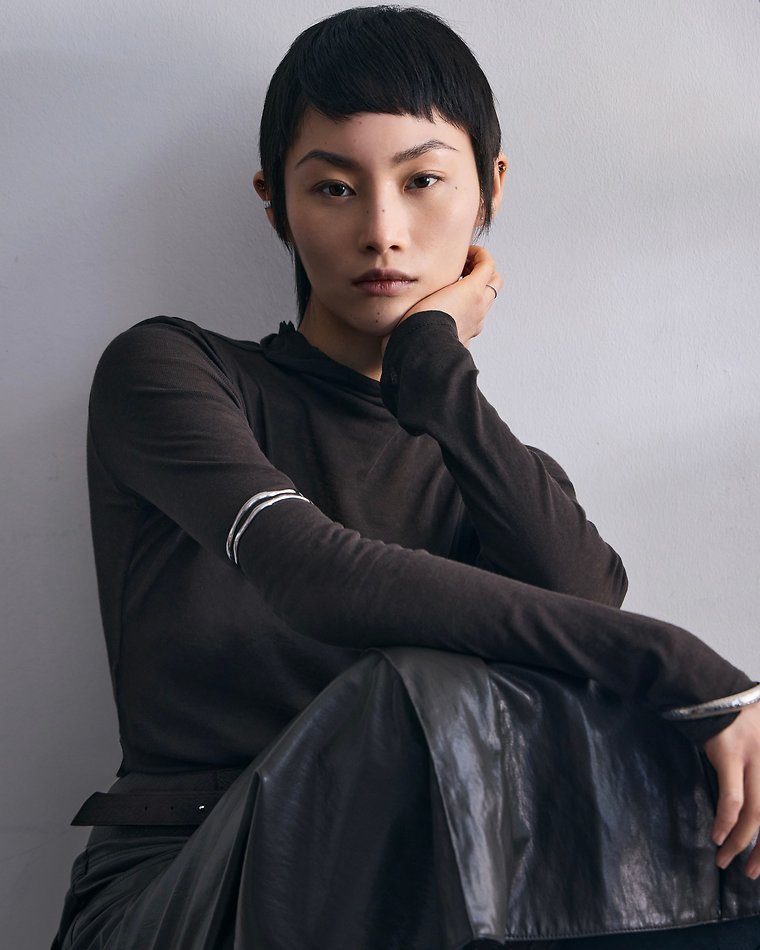Wawa Y - fashion model portfolio photo 4