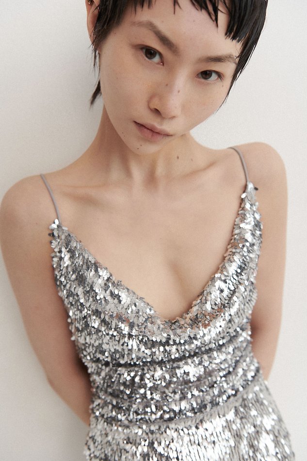 Wawa Y - fashion model portfolio photo 17
