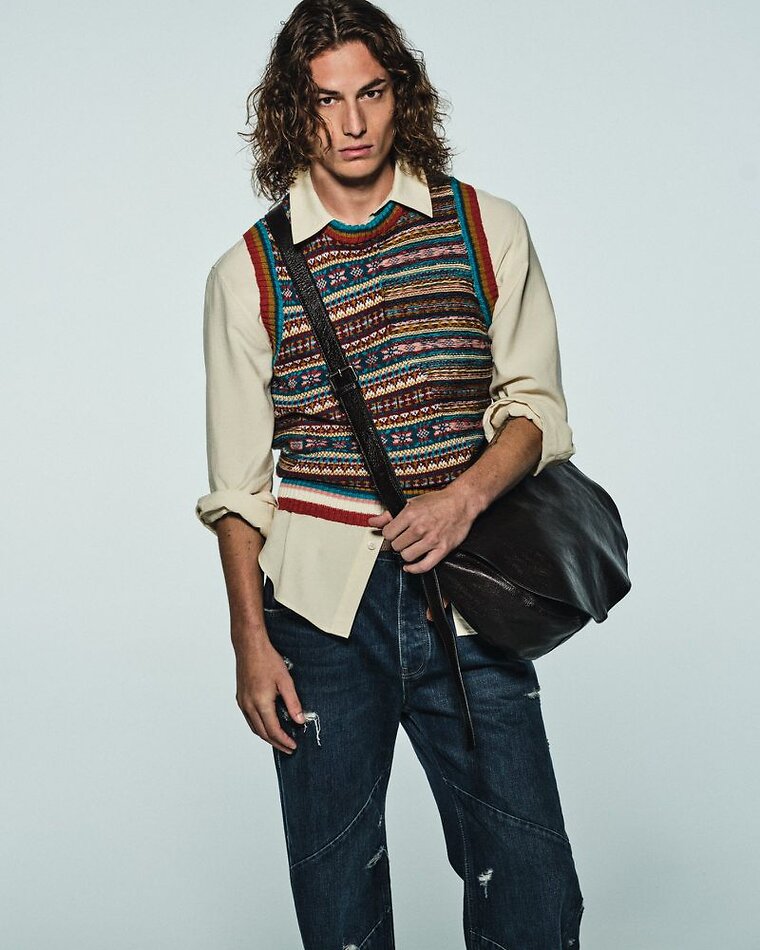 Shayne Davies - fashion model portfolio photo 4