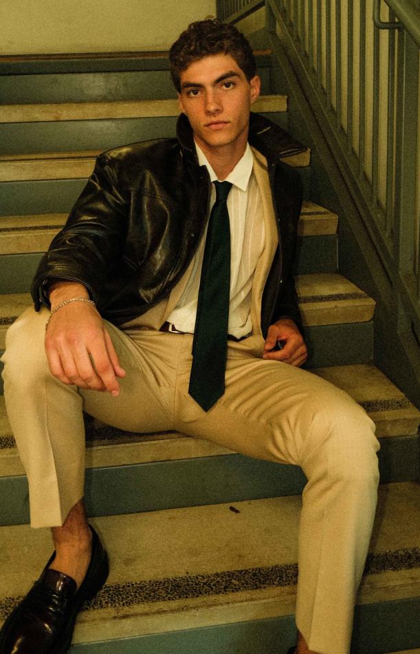 Lucas Tarrago - fashion model portfolio photo 12