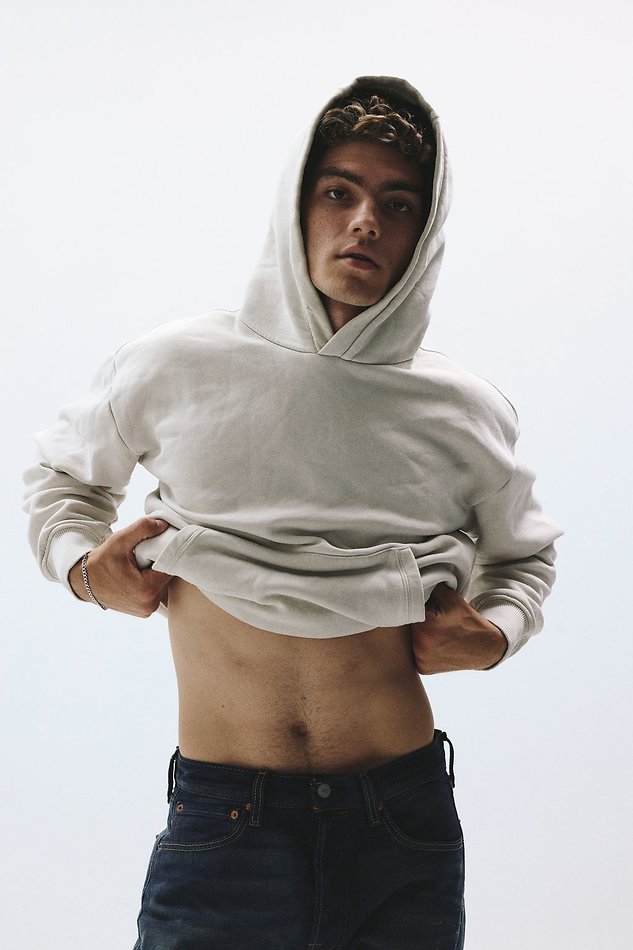 Lucas Tarrago - fashion model portfolio photo 6