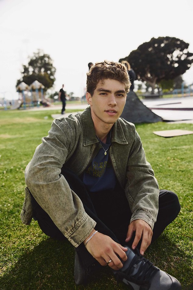 Lucas Tarrago - fashion model portfolio photo 2