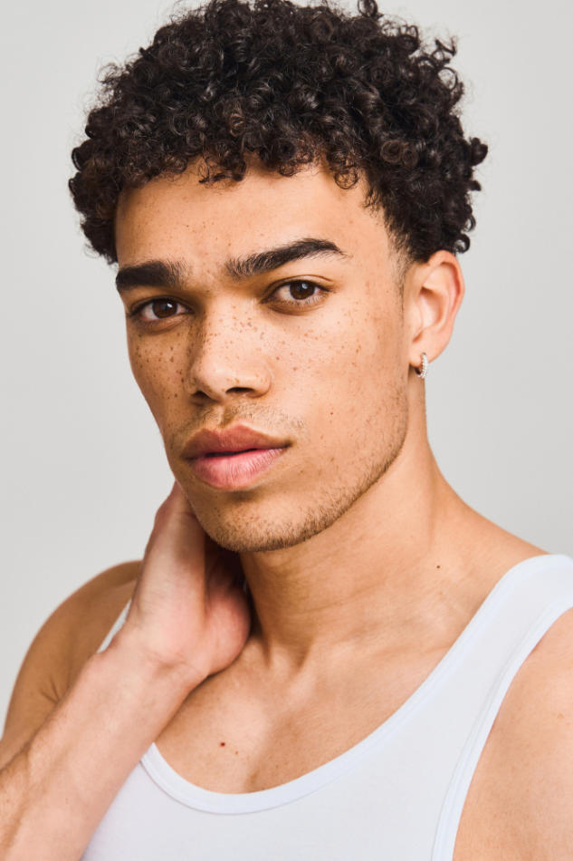 Sonny Bennett-Steele - fashion model portfolio photo 1