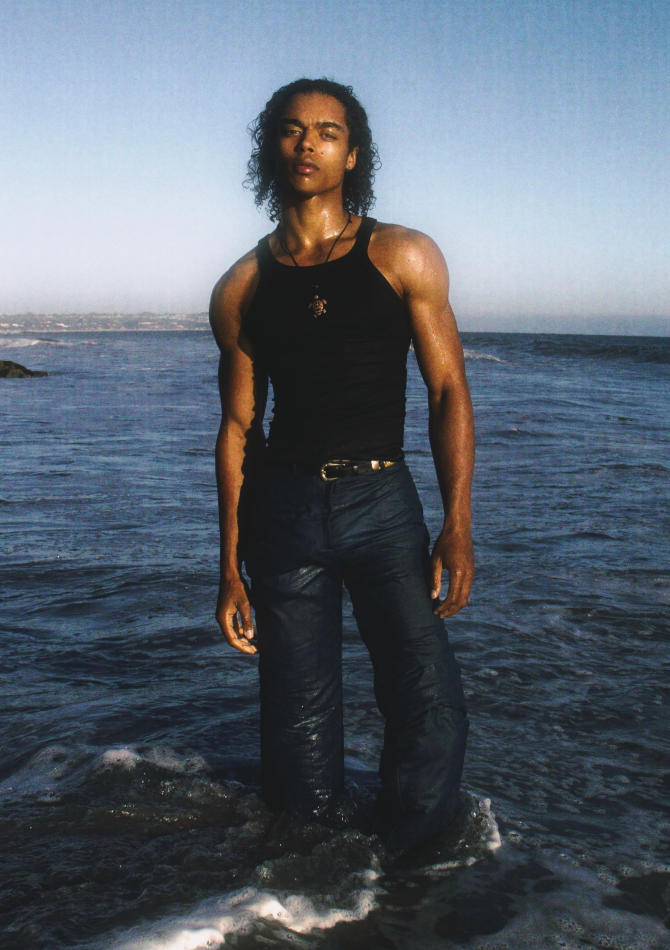 Chris Bogaert - fashion model portfolio photo 20