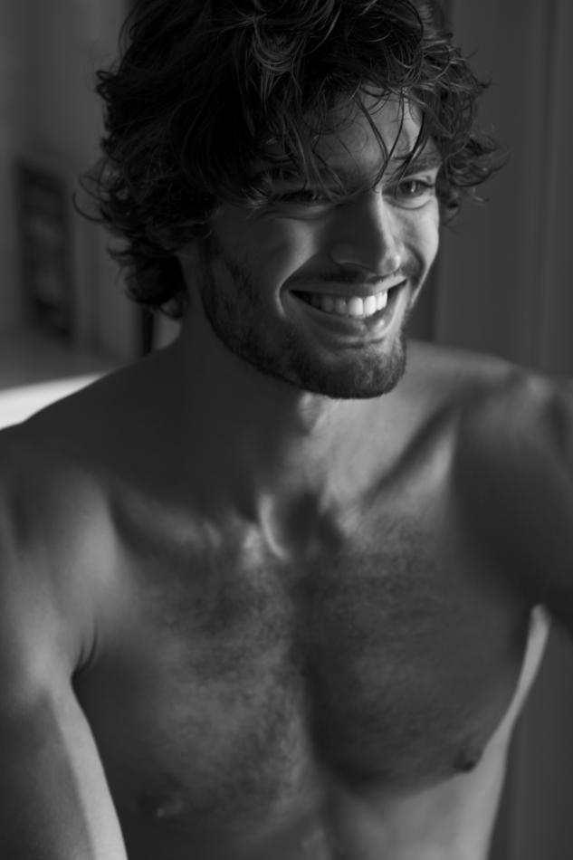 Iago Botelho - fashion model portfolio photo 18
