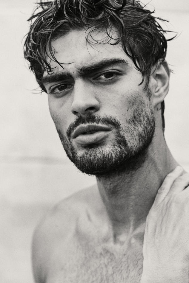 Iago Botelho - fashion model portfolio photo 25