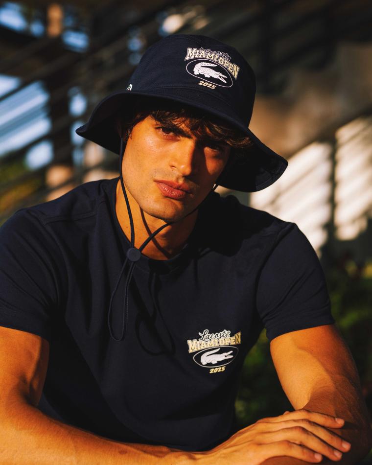 Iago Botelho - fashion model portfolio photo 20