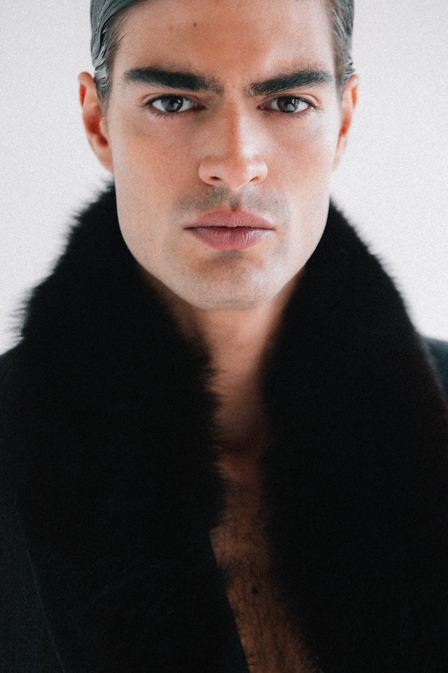 Iago Botelho - fashion model portfolio photo 30