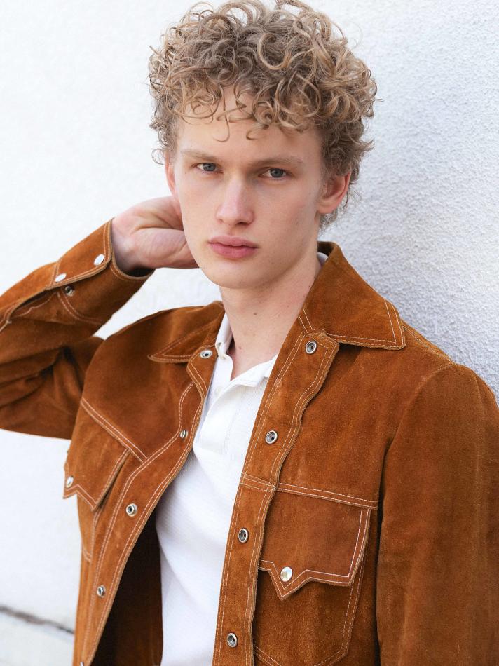 August La Cour - fashion model portfolio photo 4