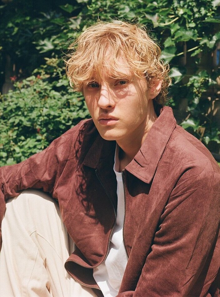 Bodhi Werner-Salsbury - fashion model portfolio photo 6