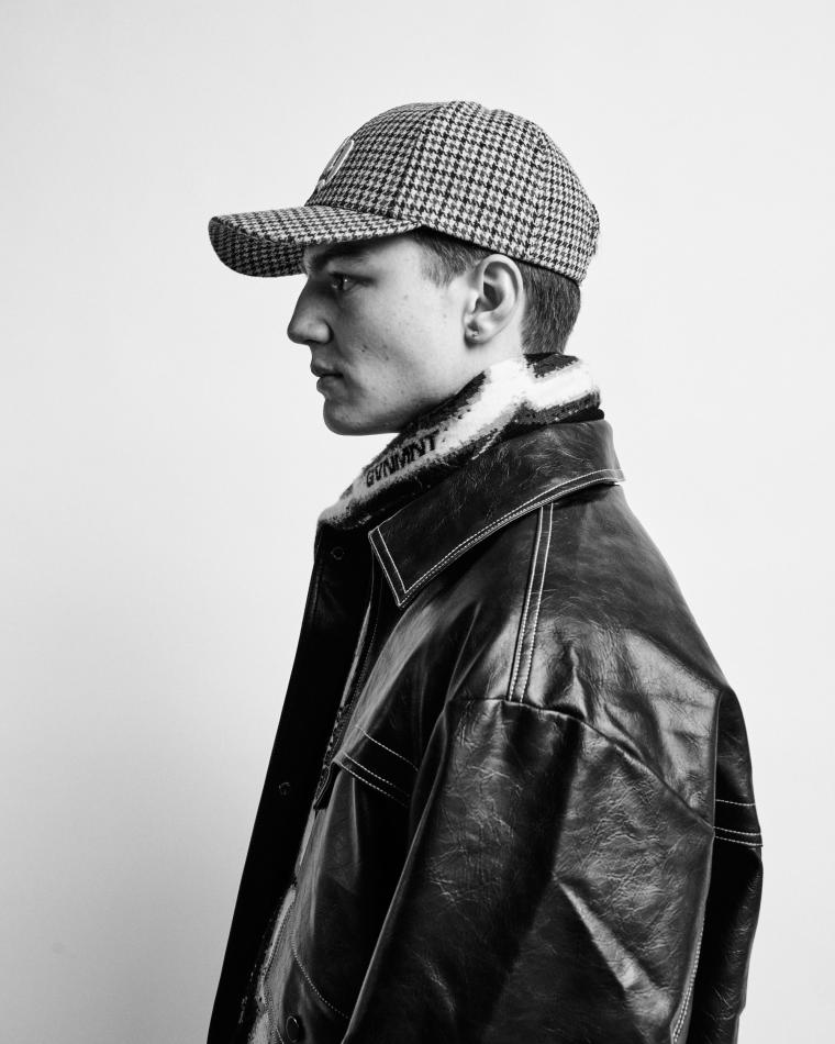 Alex Brendon - fashion model portfolio photo 10