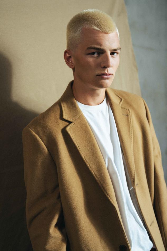 Alex Brendon - fashion model portfolio photo 21