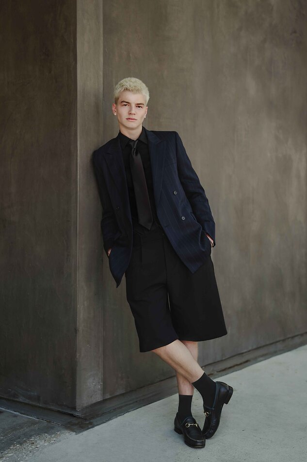 Alex Brendon - fashion model portfolio photo 22