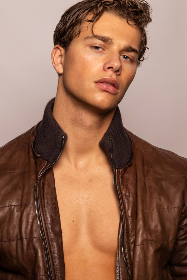 Markus Orre - fashion model portfolio photo 4