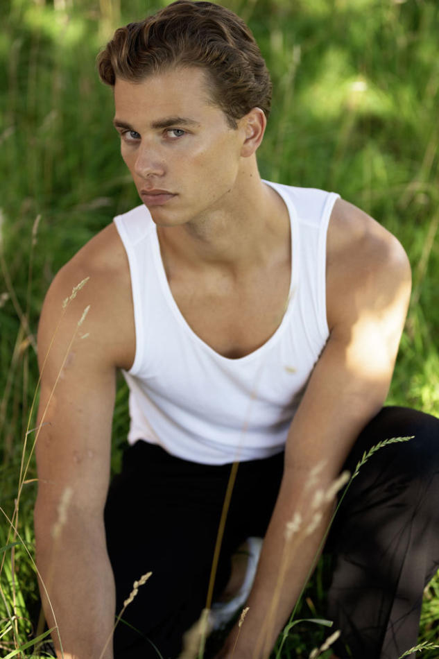 Markus Orre - fashion model portfolio photo 4