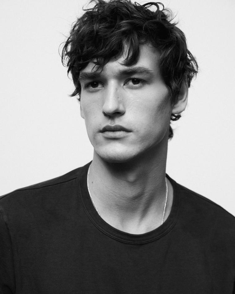 Egor Venned - fashion model portfolio photo 32