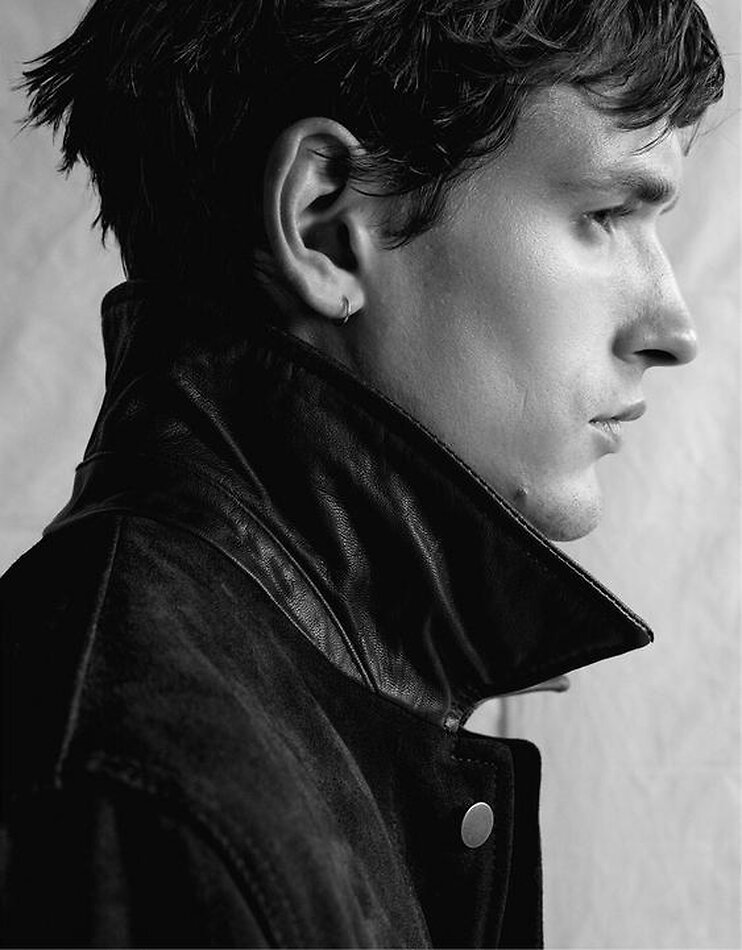 Egor Venned - fashion model portfolio photo 3
