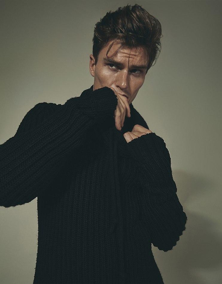 Oliver Cheshire - fashion model portfolio photo 7