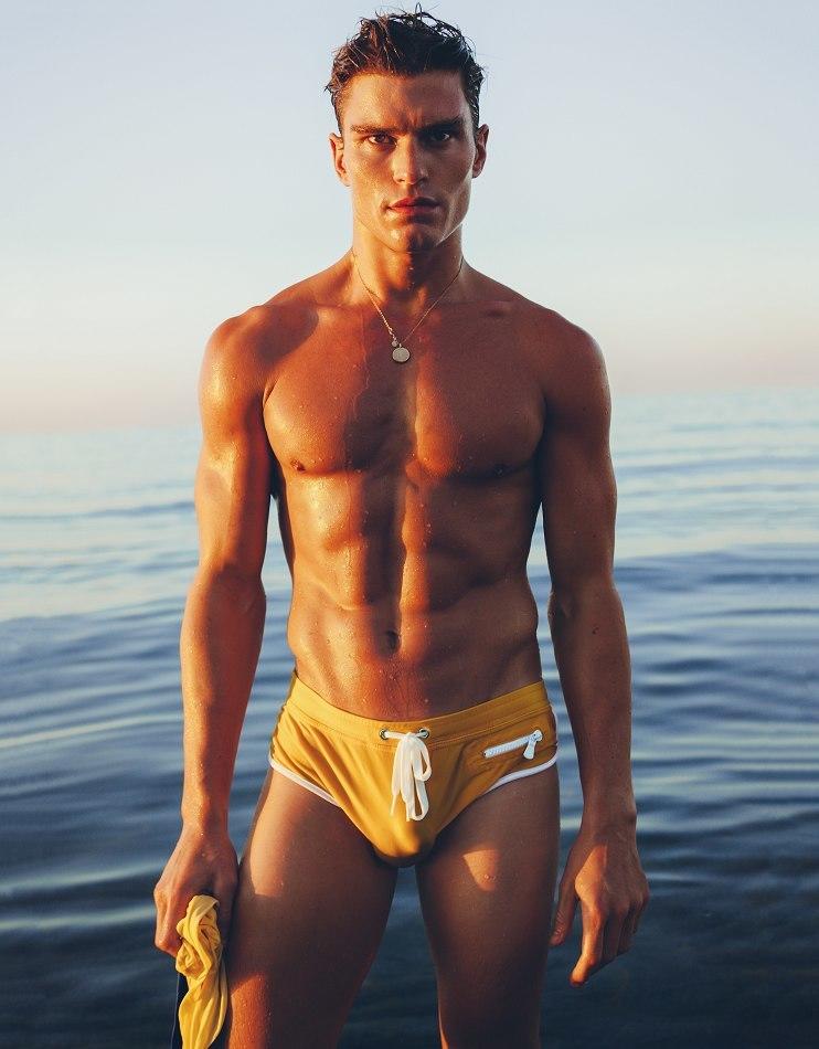 Oliver Cheshire - fashion model portfolio photo 14