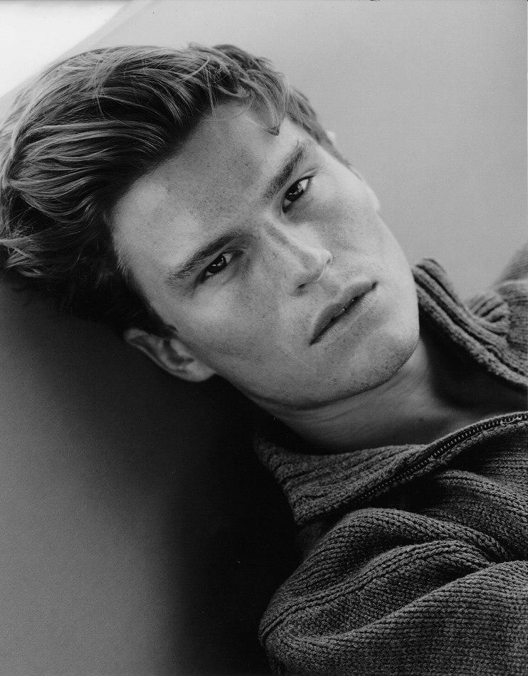 Oliver Cheshire - fashion model portfolio photo 24