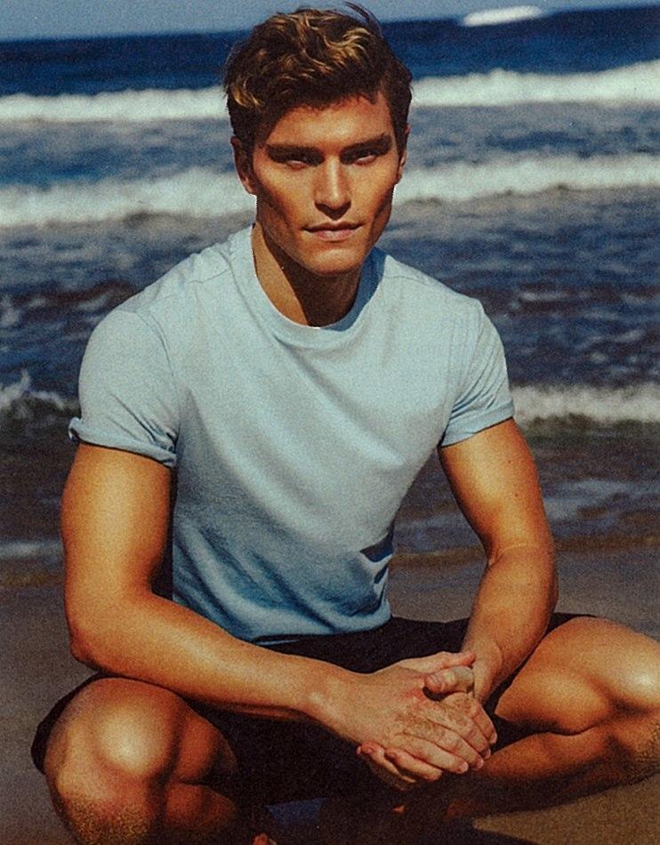 Oliver Cheshire - fashion model portfolio photo 16