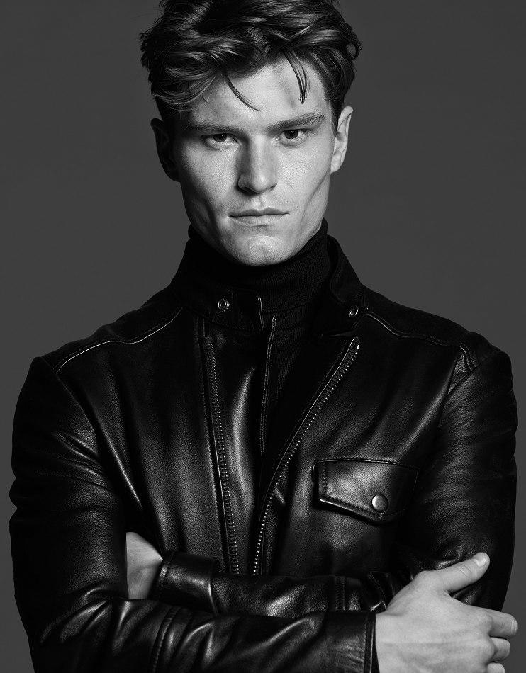 Oliver Cheshire - fashion model portfolio photo 30