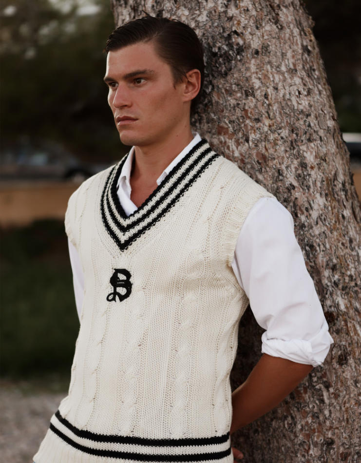 Oliver Cheshire - fashion model portfolio photo 9