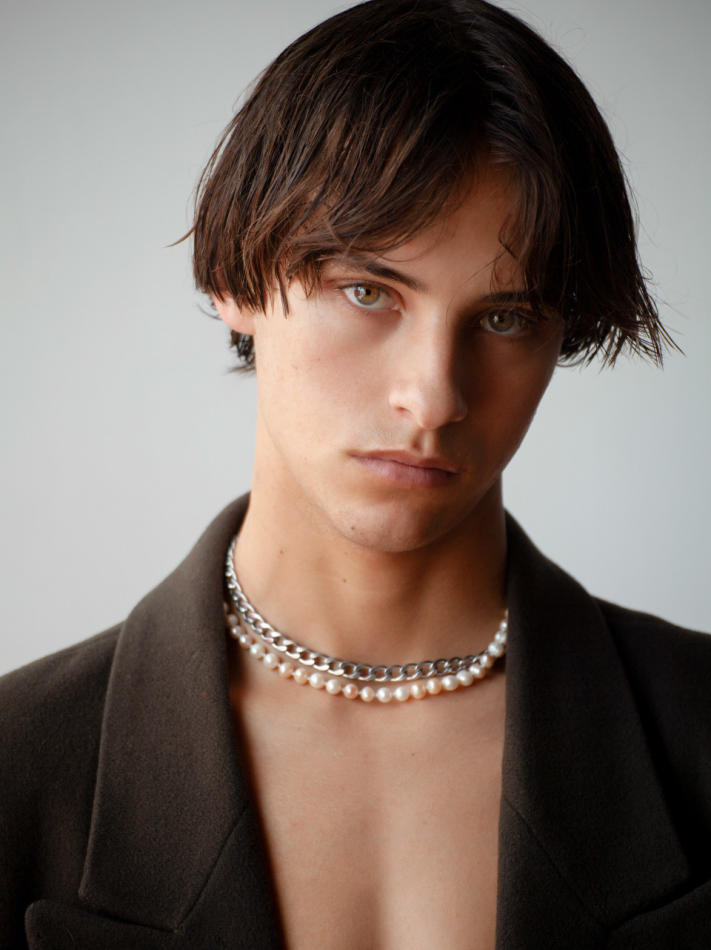 Juliano Senn - fashion model portfolio photo 18