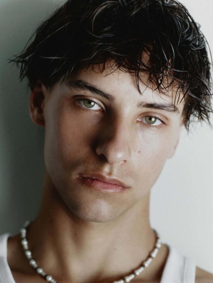 Juliano Senn - fashion model portfolio photo 1