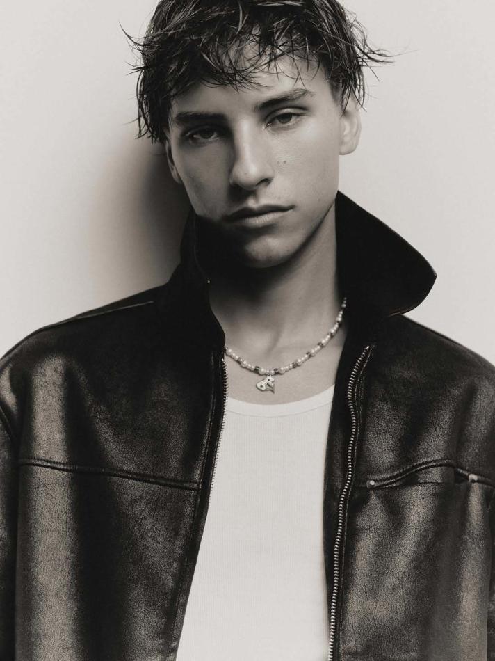 Juliano Senn - fashion model portfolio photo 7