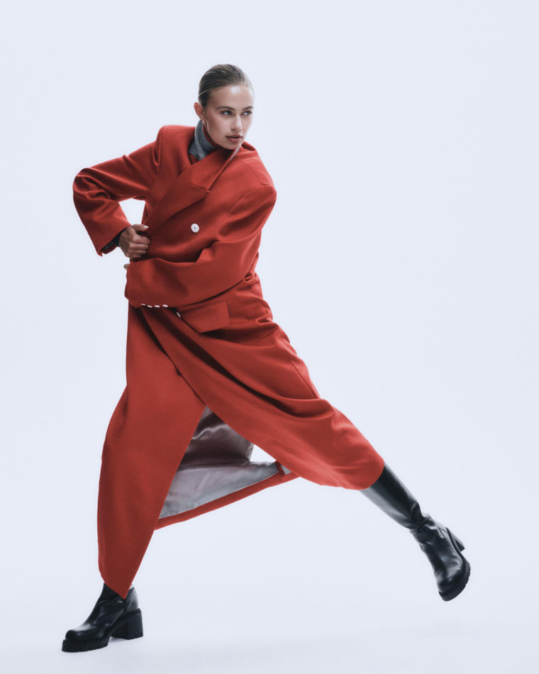 Elizabeth Jamrozy - fashion model portfolio photo 8