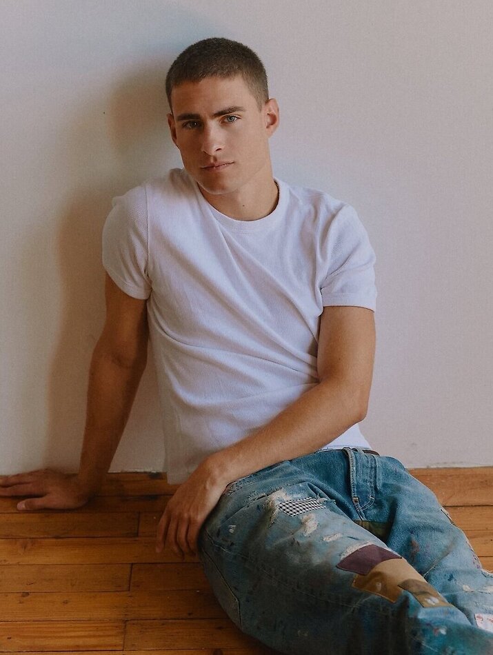 Alexander Likakis - fashion model portfolio photo 6
