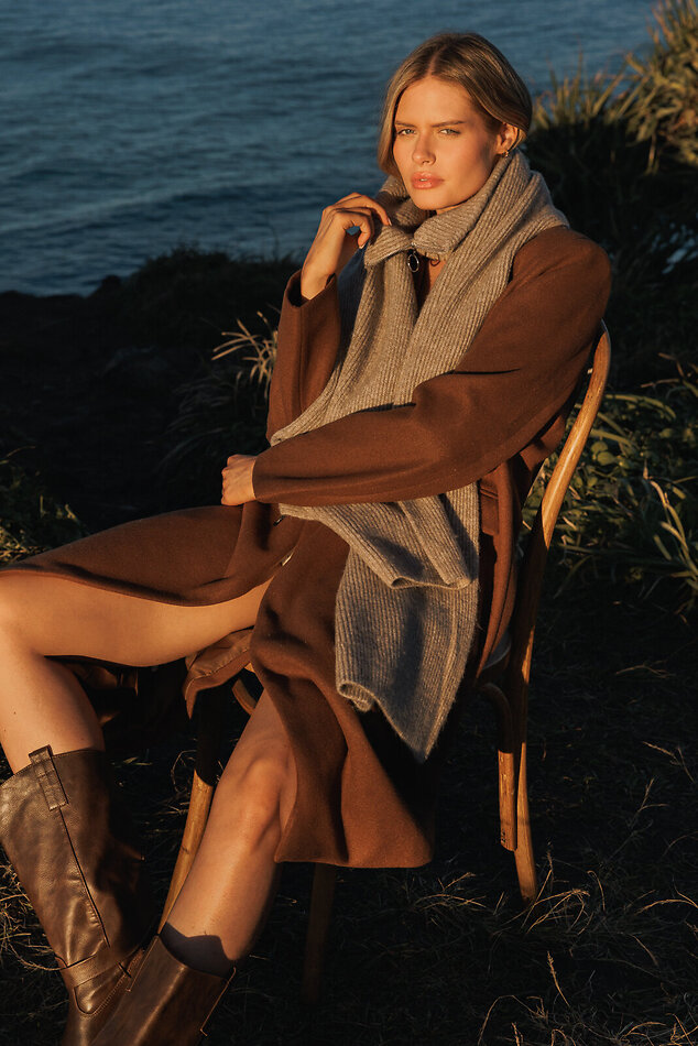 Milli Ross - fashion model portfolio photo 15