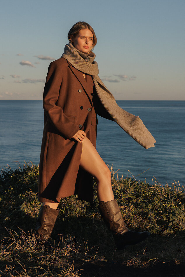 Milli Ross - fashion model portfolio photo 14