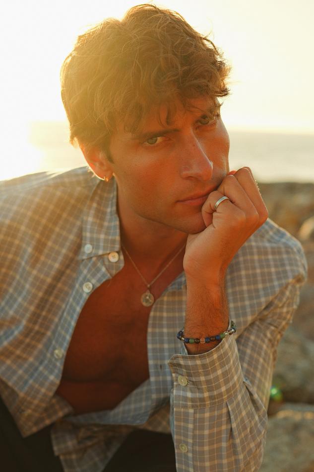 Kristian Wilkes - fashion model portfolio photo 1