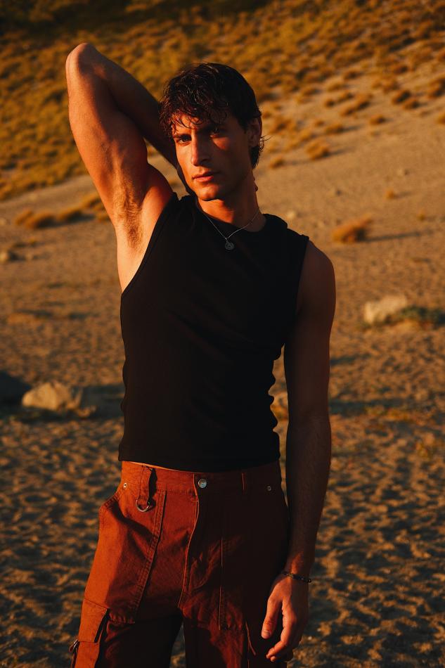 Kristian Wilkes - fashion model portfolio photo 5