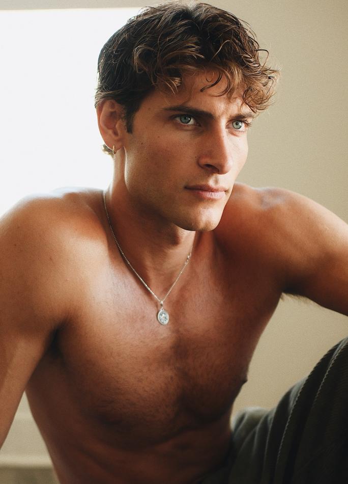Kristian Wilkes - fashion model portfolio photo 6