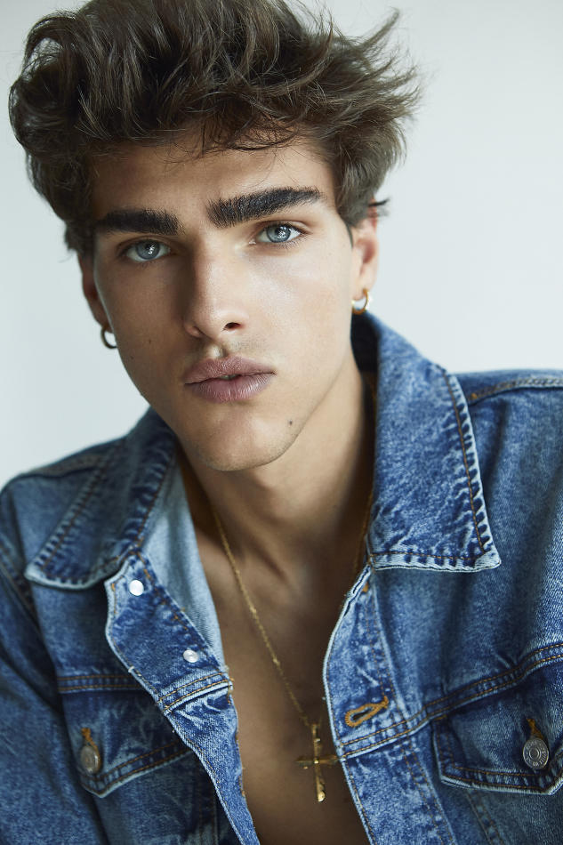 Simone Stravolo - fashion model portfolio photo 41