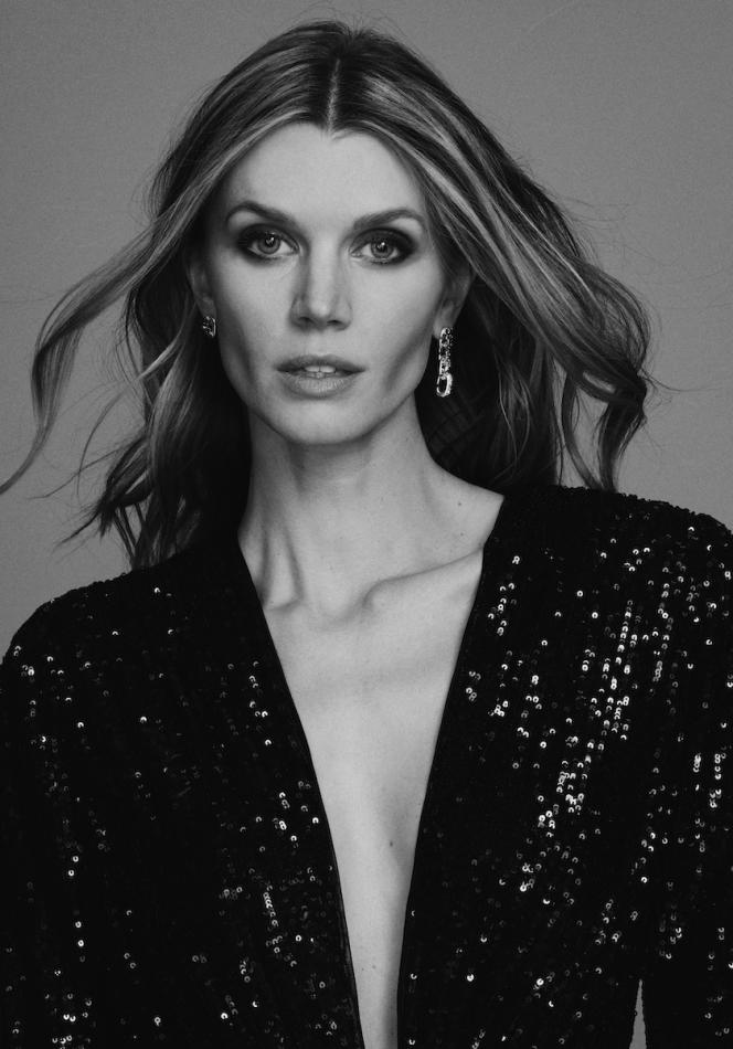 Jayne Moore - fashion model portfolio photo 10