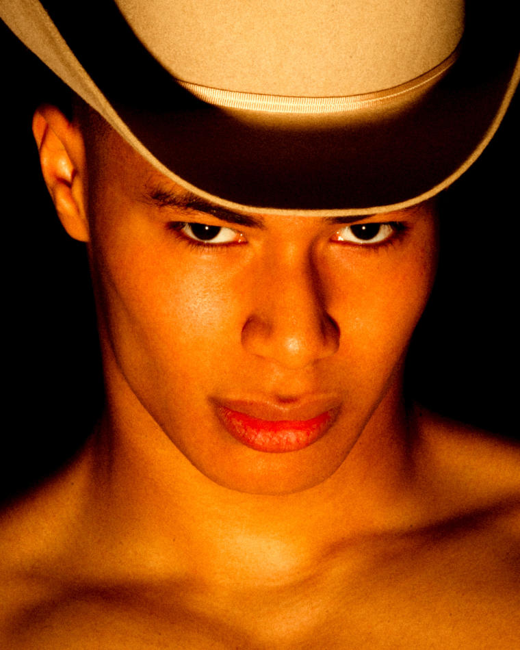 Jojo Suchoparksi - fashion model portfolio photo 16