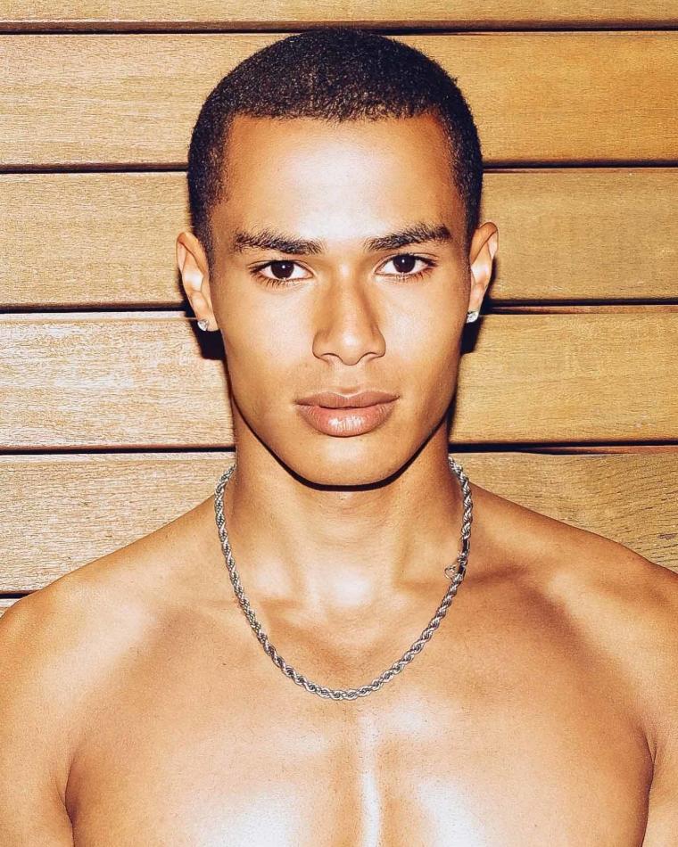 Jojo Suchoparksi - fashion model portfolio photo 33